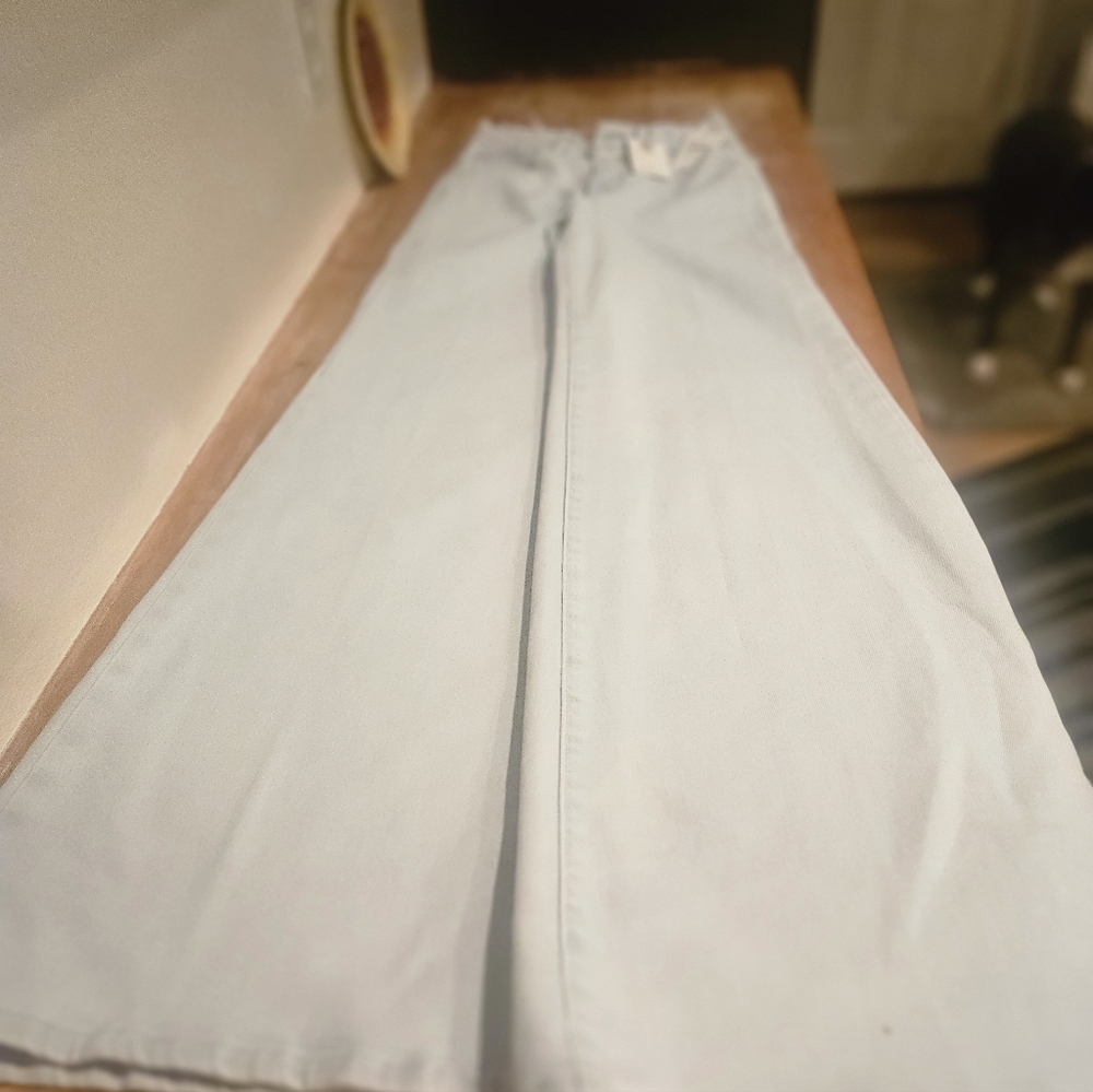 NWT Good American Light Wash Palazzo Jeans Intentional Fray At Waistband Only